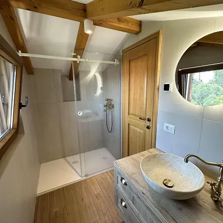 New Luxury At A'more - By The Sea Apartment